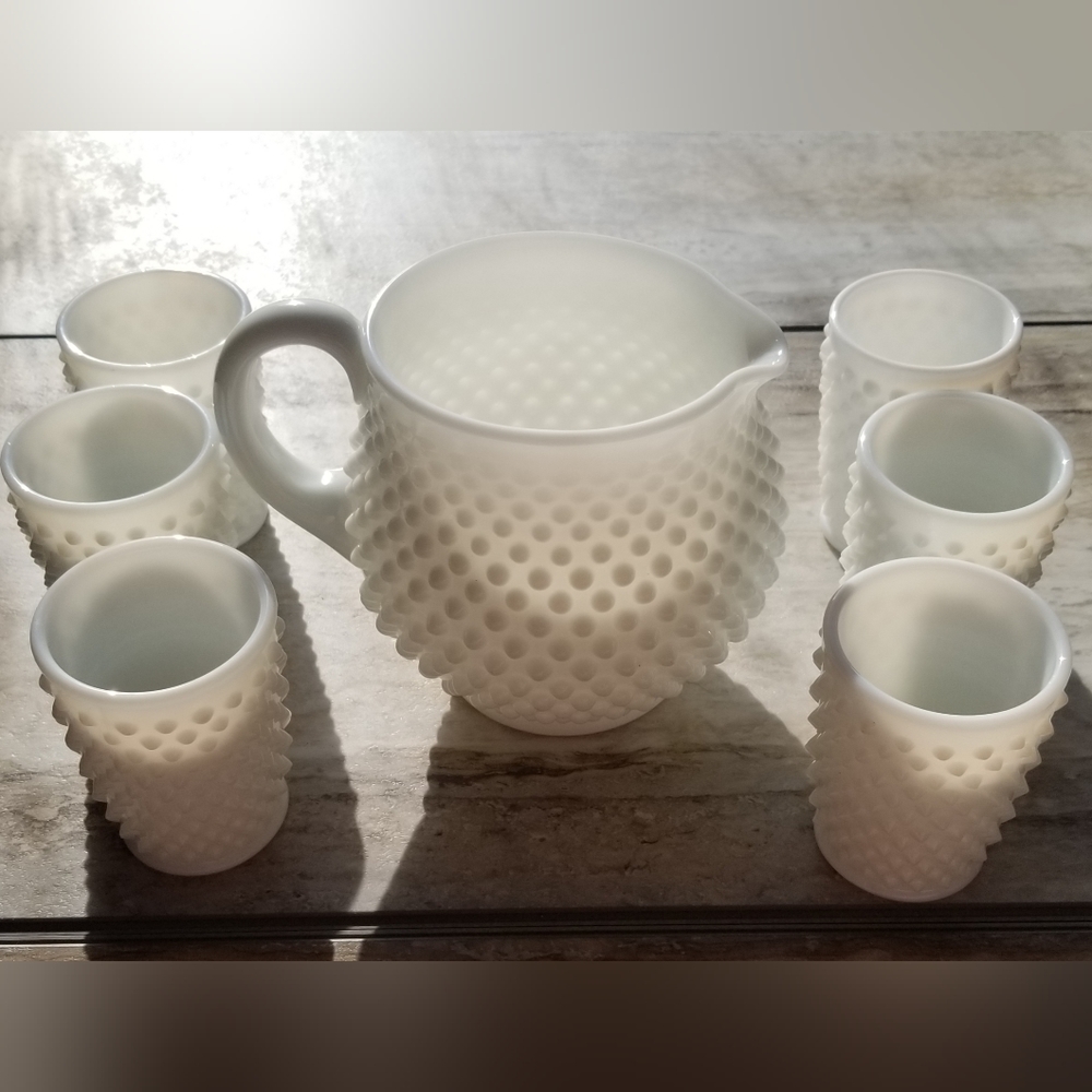 𝐅𝐄𝐍𝐓𝐎𝐍 𝐇𝐨𝐛𝐧𝐚𝐢𝐥 𝐌𝐢𝐥𝐤 𝐆𝐥𝐚𝐬𝐬 𝐏𝐢𝐭𝐜𝐡𝐞𝐫 𝐒𝐞𝐭 - Picture 2 of 10